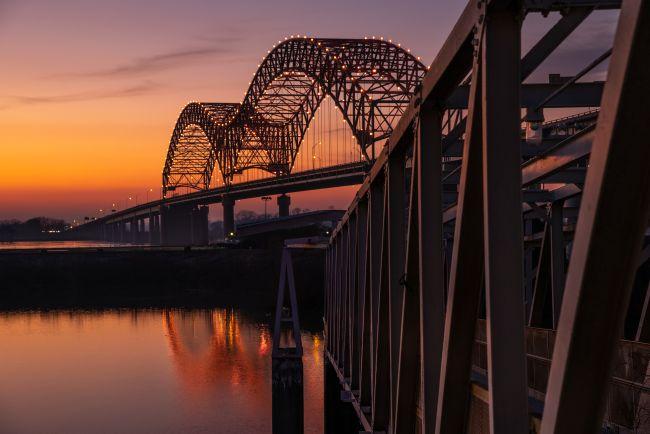 Pont Hernando de Soto à Memphis
